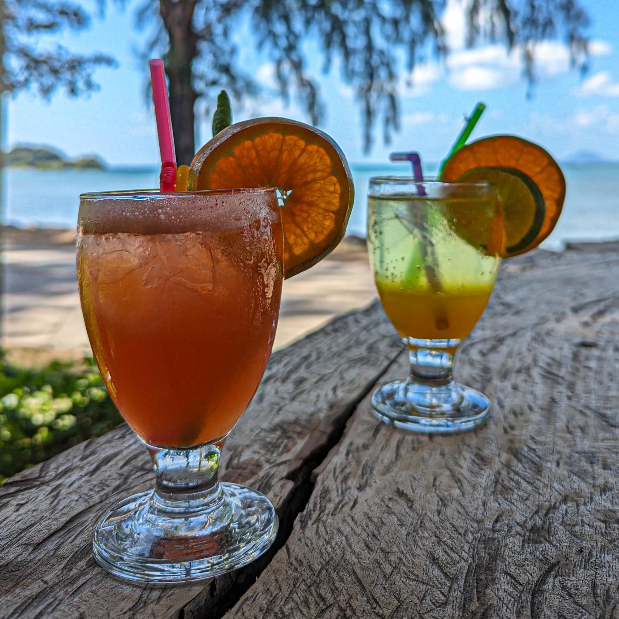 Neverland Beach Village Bungalows Koh Lanta Exterior photo